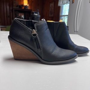 Dr. Scholl's Melody Women's Black Ankle Bootie Women’s size 7.5